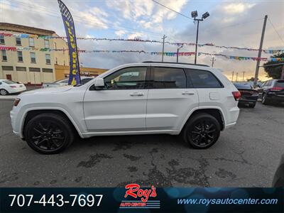 2018 Jeep Grand Cherokee Laredo  4WD - Photo 4 - Eureka, CA 95501