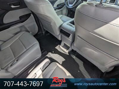 2019 Toyota Highlander Limited   - Photo 13 - Eureka, CA 95501