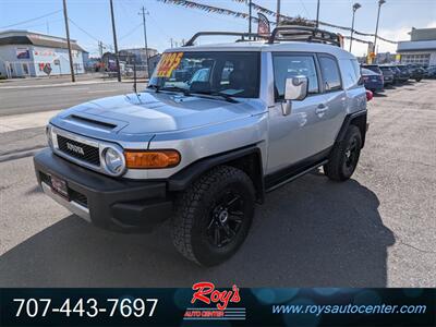 2007 Toyota FJ Cruiser 4dr SUV 4WD - Photo 4 - Eureka, CA 95501