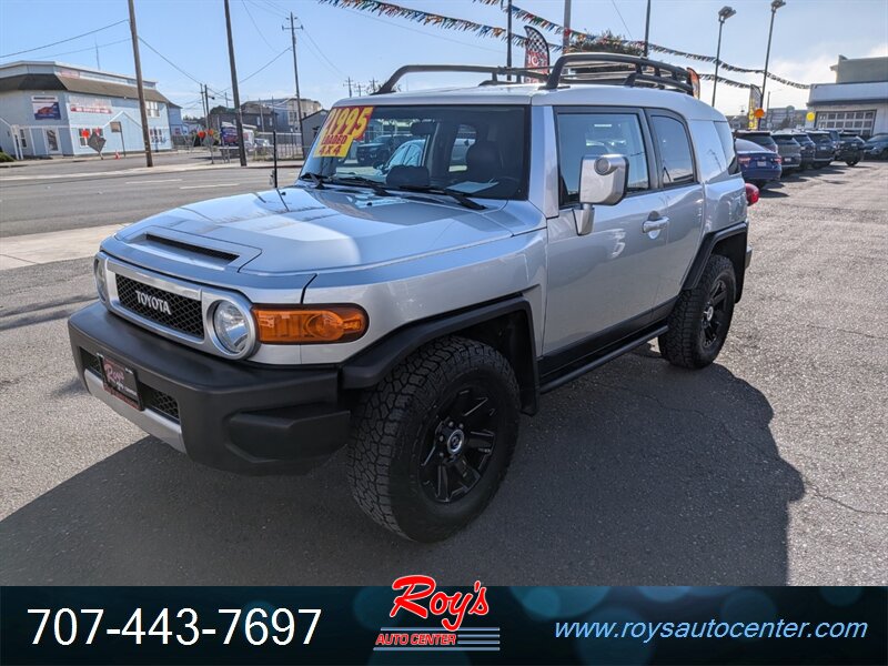 2007 Toyota FJ Cruiser 4dr SUV 4WD - Photo 4 - Eureka, CA 95501