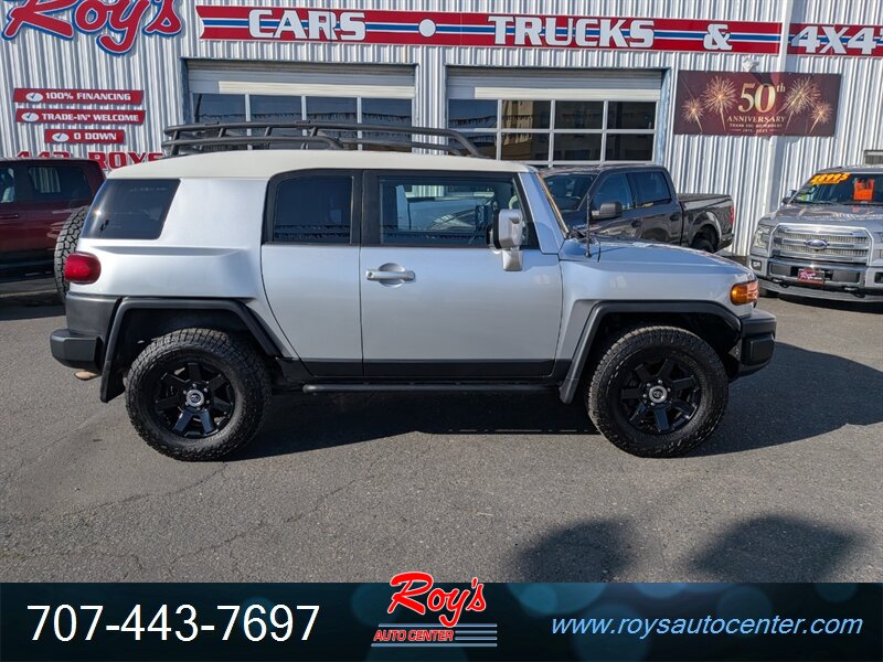 2007 Toyota FJ Cruiser 4dr SUV 4WD - Photo 2 - Eureka, CA 95501