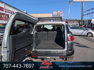 2007 Toyota FJ Cruiser 4dr SUV 4WD - Photo 18 - Eureka, CA 95501
