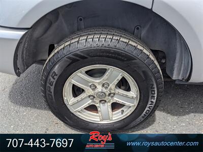 2004 Dodge Durango SLT  4WD - Photo 9 - Eureka, CA 95501