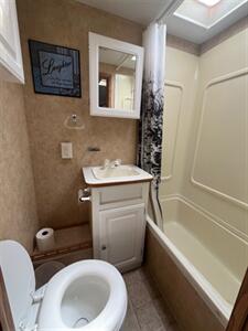 2005 Pilgrim 241 BHSS   - Photo 14 - Eureka, CA 95501