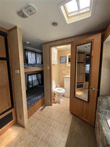 2005 Pilgrim 241 BHSS   - Photo 13 - Eureka, CA 95501