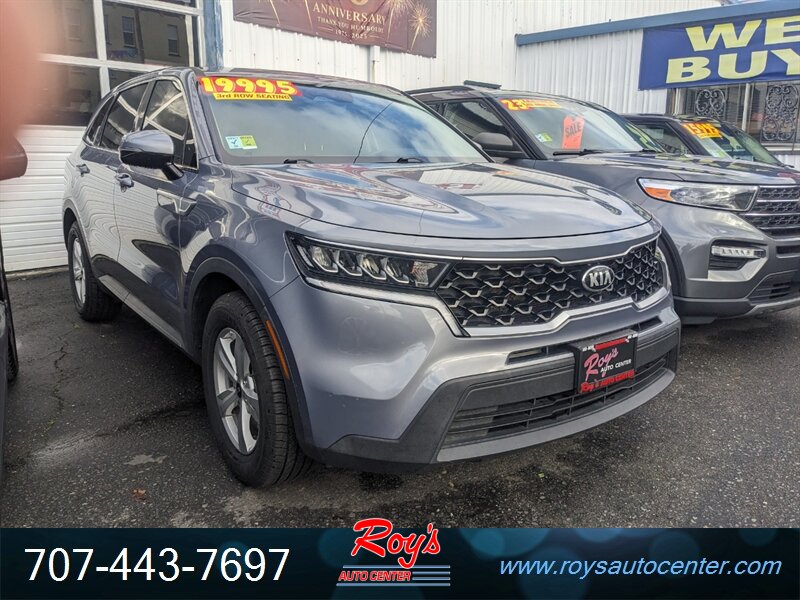 2021 Kia Sorento LX   - Photo 1 - Eureka, CA 95501