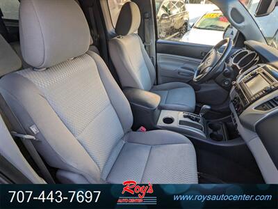 2013 Toyota Tacoma PreRunner V6   - Photo 11 - Eureka, CA 95501