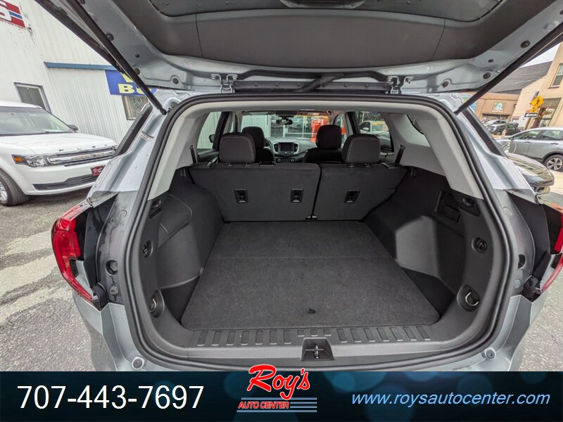 2024 GMC Terrain SLE AWD - Photo 17 - Eureka, CA 95501