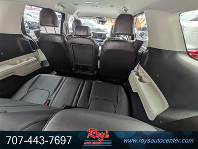 2022 Kia Carnival LX - Photo 14 - Eureka, CA 95501