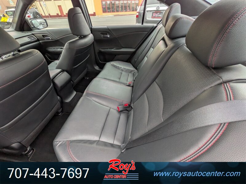 2017 Honda Accord Sport Special Edition - Photo 18 - Eureka, CA 95501