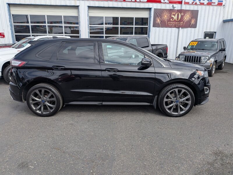 2017 Ford Edge Sport  