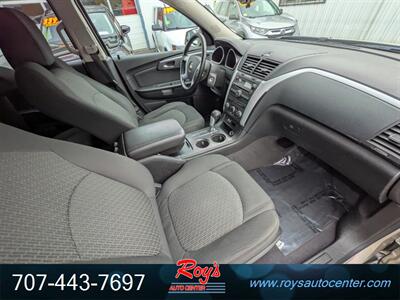2012 Chevrolet Traverse LT  AWD - Photo 9 - Eureka, CA 95501