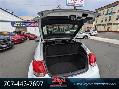 2013 Hyundai Veloster   - Photo 13 - Eureka, CA 95501