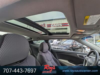 2013 Hyundai Veloster   - Photo 12 - Eureka, CA 95501