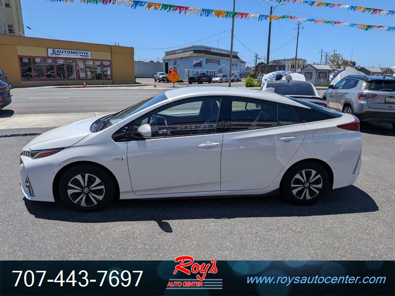 2017 Toyota Prius Prime Advanced - Photo 5 - Eureka, CA 95501