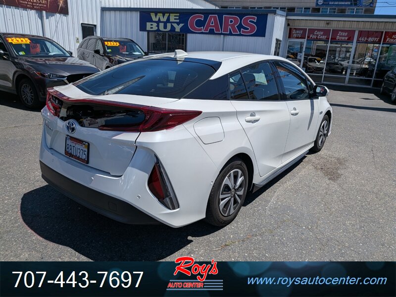 2017 Toyota Prius Prime Advanced - Photo 8 - Eureka, CA 95501
