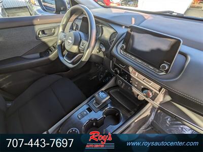 2023 Nissan Rogue S  AWD - Photo 11 - Eureka, CA 95501