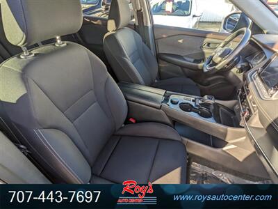 2023 Nissan Rogue S  AWD - Photo 13 - Eureka, CA 95501