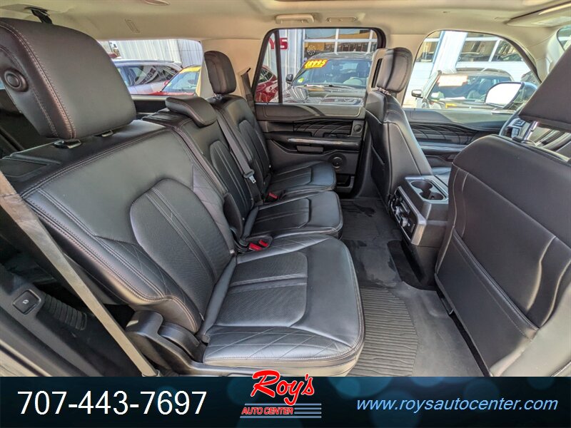 2019 Ford Expedition MAX Platinum 4WD - Photo 14 - Eureka, CA 95501