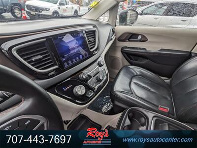 2017 Chrysler Pacifica Touring Plus   - Photo 21 - Eureka, CA 95501