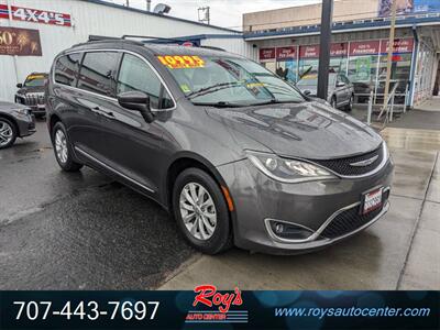 2017 Chrysler Pacifica Touring Plus   - Photo 1 - Eureka, CA 95501