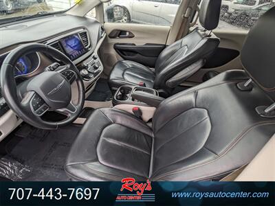 2017 Chrysler Pacifica Touring Plus   - Photo 19 - Eureka, CA 95501
