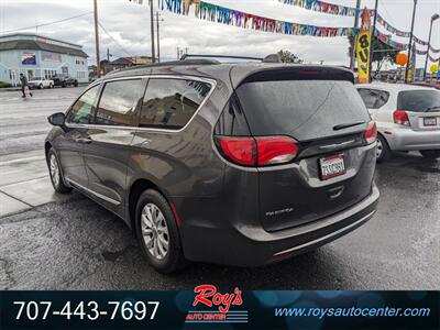 2017 Chrysler Pacifica Touring Plus   - Photo 6 - Eureka, CA 95501