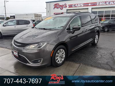 2017 Chrysler Pacifica Touring Plus   - Photo 3 - Eureka, CA 95501