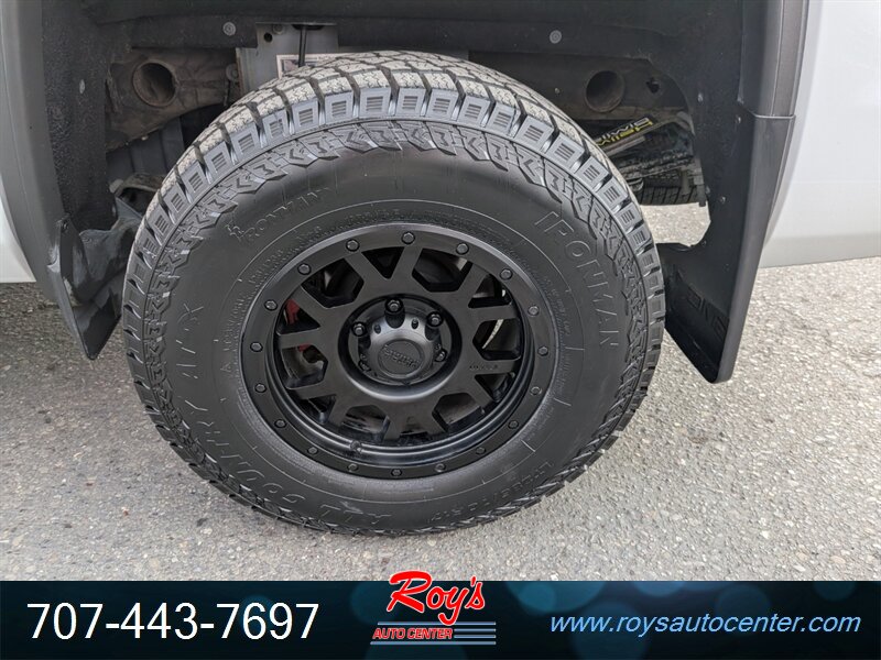 2018 GMC Sierra 1500 SLT Z71 4WD - Photo 15 - Eureka, CA 95501