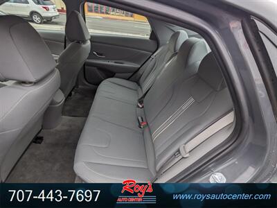 2023 Hyundai ELANTRA SEL   - Photo 12 - Eureka, CA 95501