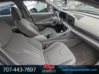 2023 Hyundai ELANTRA SEL   - Photo 9 - Eureka, CA 95501