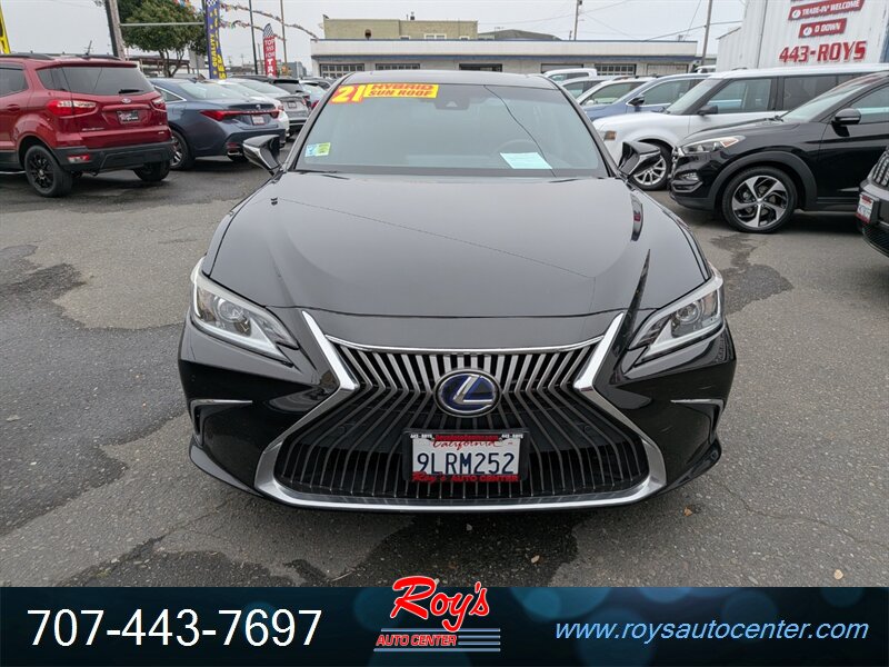 2021 Lexus ES300h - Photo 5 - Eureka, CA 95501