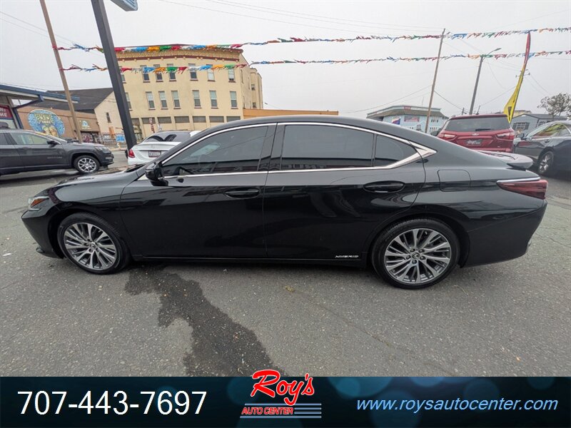 2021 Lexus ES300h - Photo 4 - Eureka, CA 95501