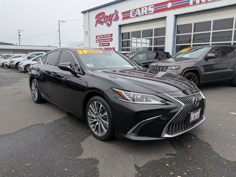 2021 Lexus ES300h  