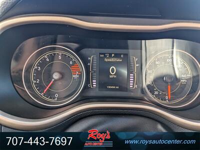 2016 Jeep Cherokee Sport  4WD - Photo 9 - Eureka, CA 95501