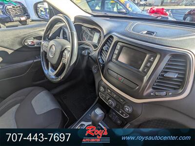 2016 Jeep Cherokee Sport  4WD - Photo 16 - Eureka, CA 95501