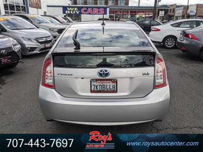2015 Toyota Prius Three   - Photo 7 - Eureka, CA 95501