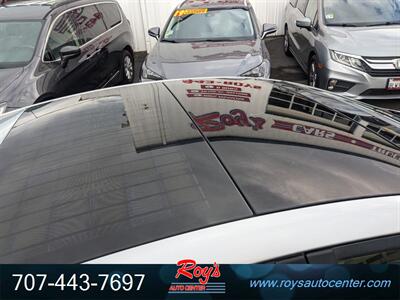 2015 Toyota Prius Three   - Photo 10 - Eureka, CA 95501