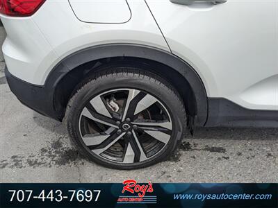 2025 Volvo XC40 B5 Plus Dark Theme  AWD - Photo 9 - Eureka, CA 95501