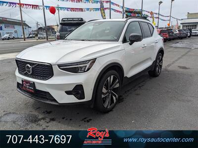 2025 Volvo XC40 B5 Plus Dark Theme  AWD - Photo 3 - Eureka, CA 95501