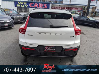 2025 Volvo XC40 B5 Plus Dark Theme  AWD - Photo 7 - Eureka, CA 95501