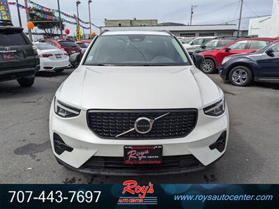 2025 Volvo XC40 B5 Plus Dark Theme  AWD - Photo 5 - Eureka, CA 95501