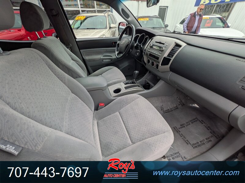 2005 Toyota Tacoma Double Cab V6 4WD - Photo 12 - Eureka, CA 95501