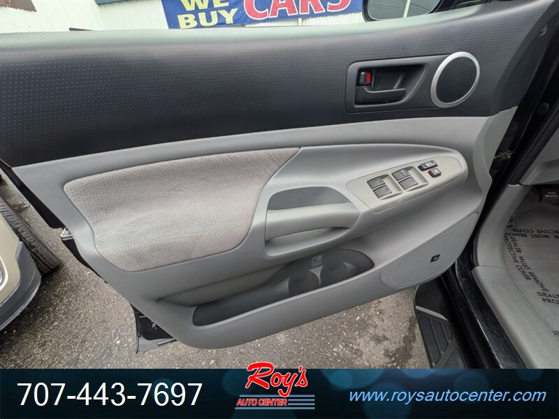 2005 Toyota Tacoma Double Cab V6 4WD - Photo 27 - Eureka, CA 95501