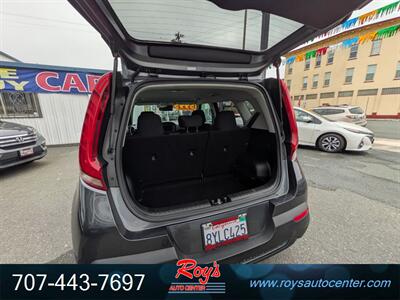 2022 Kia Soul LX - Photo 17 - Eureka, CA 95501