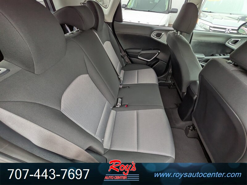 2022 Kia Soul LX - Photo 14 - Eureka, CA 95501