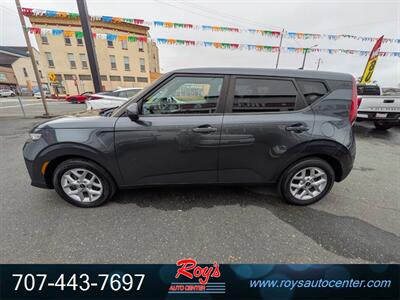 2022 Kia Soul LX - Photo 4 - Eureka, CA 95501
