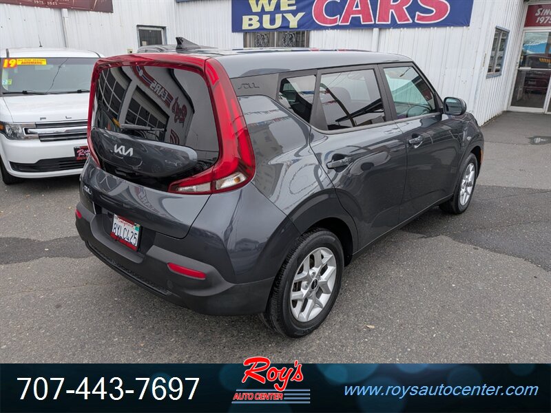 2022 Kia Soul LX - Photo 8 - Eureka, CA 95501