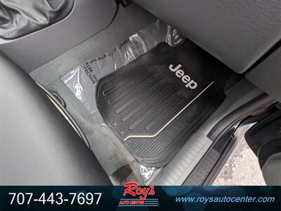2005 Jeep Liberty Sport  4WD - Photo 13 - Eureka, CA 95501