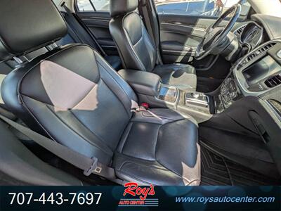 2017 Chrysler 300C - Photo 11 - Eureka, CA 95501